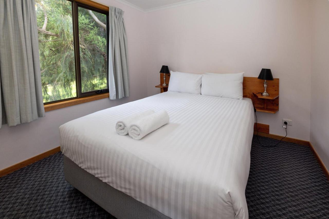Big4 Iluka On Freycinet Hotel Коулс Бей Екстериор снимка