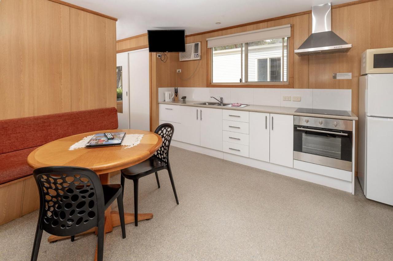 Big4 Iluka On Freycinet Hotel Коулс Бей Екстериор снимка