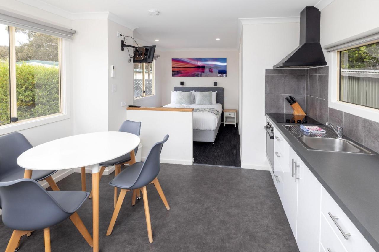 Big4 Iluka On Freycinet Hotel Коулс Бей Екстериор снимка