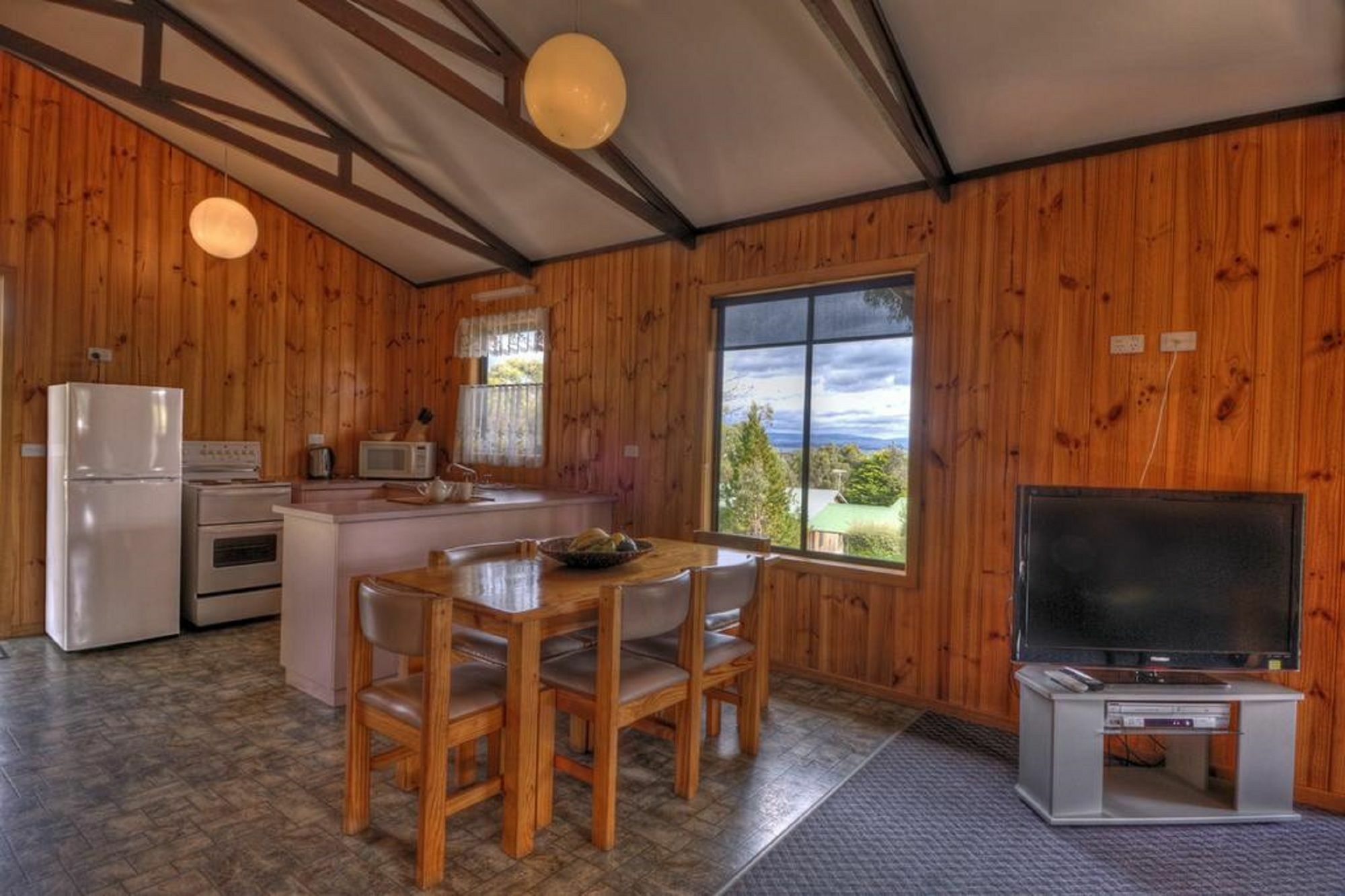 Big4 Iluka On Freycinet Hotel Коулс Бей Екстериор снимка