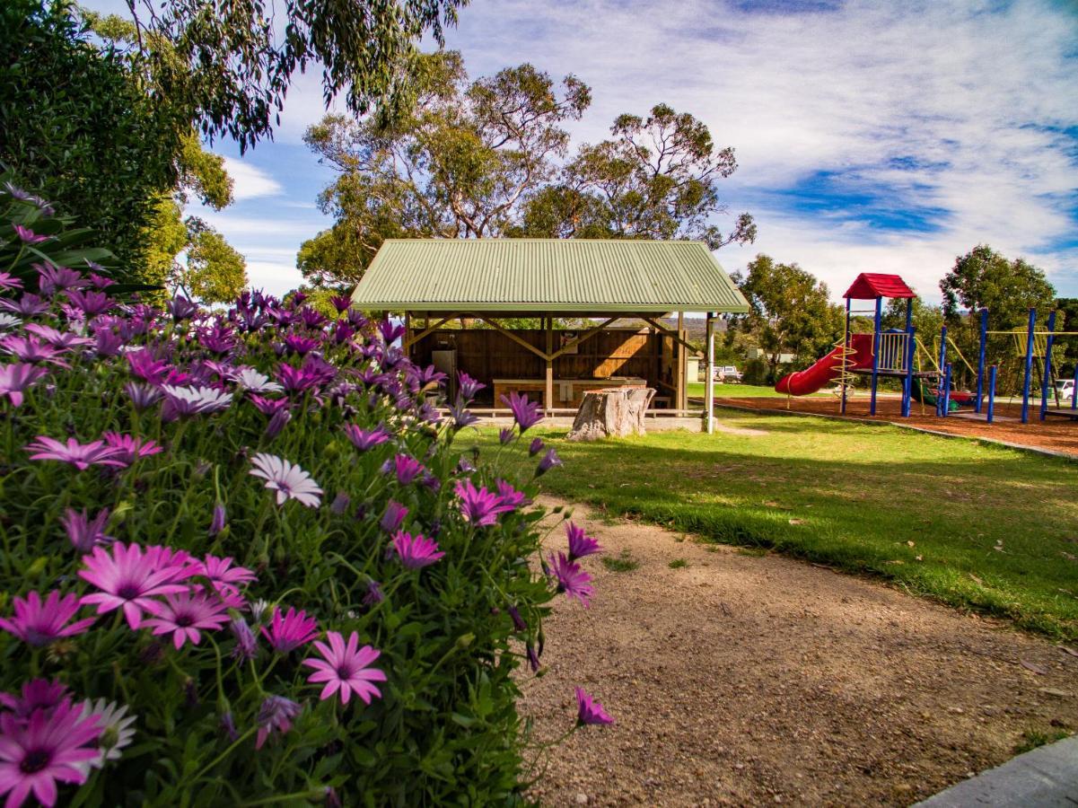 Big4 Iluka On Freycinet Hotel Коулс Бей Екстериор снимка
